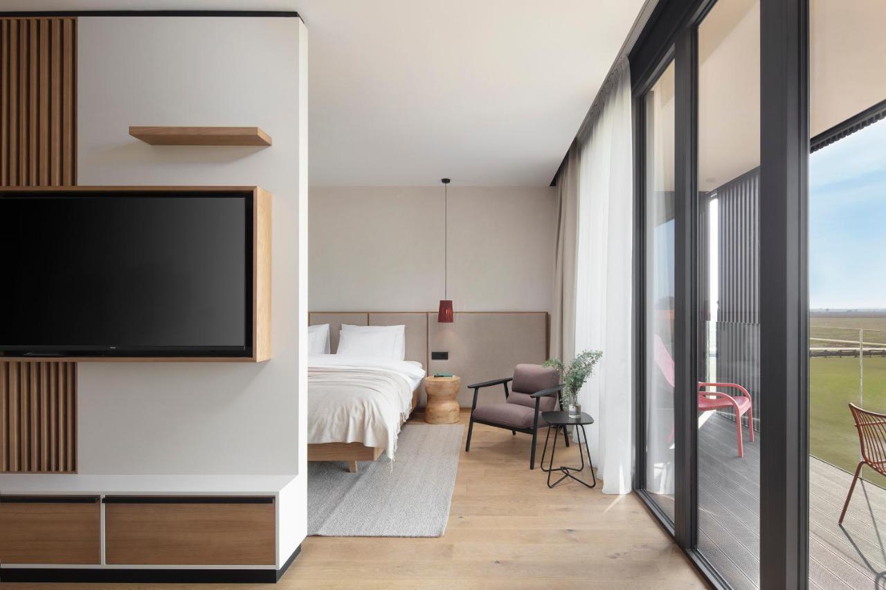 Hotel Materra Osijek Exteriér fotografie